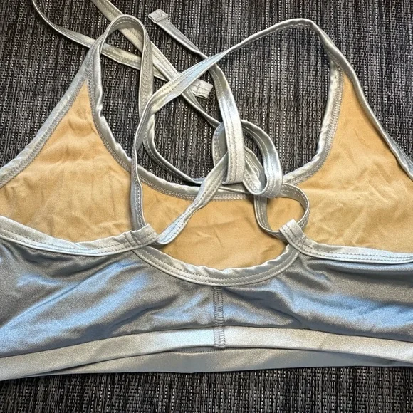 DSS SPORTS BRA. Like new, never worn. - Picture 2 of 3